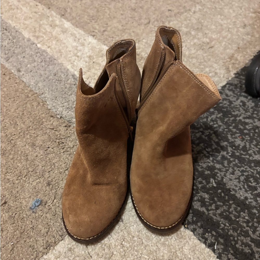 Lucky Brand Tan Suede Ankle Booties